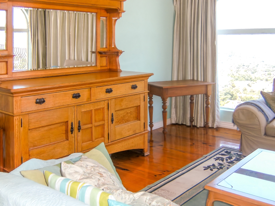 5 Bedroom Property for Sale in Old Place Western Cape